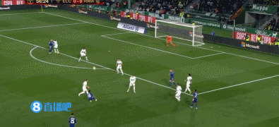 泰伦·卢：我也不知道第三节为啥崩了，这真的伤害了我们