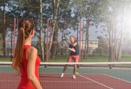 雄鹿105-101湖人 字母哥21分东契奇6犯离场